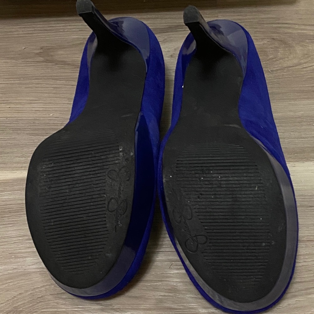 Suede Pumps - Picture 4 of 4
